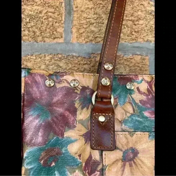 PATRICIA NASH FRESCO BOUQUET SOLARO
LEATHER TOTE - Picture 2 of 16